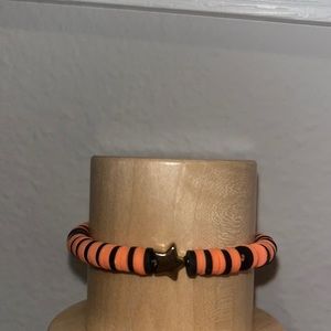 Orange and black star Halloween bracket